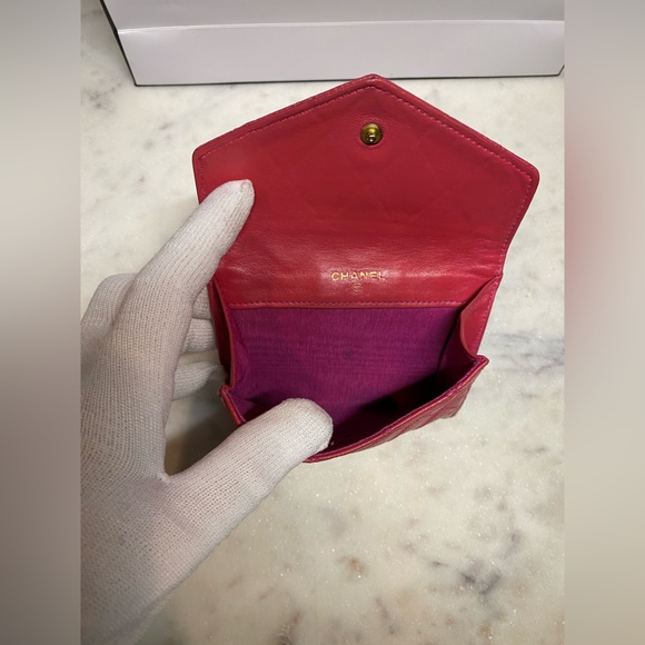 Chanel Pink Caviar Wallet - Picture 4 of 8